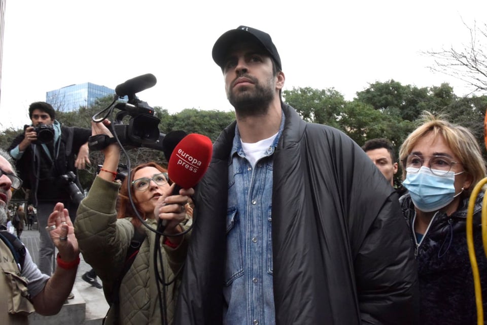 They assure that Shakira will take everything away from Piqué
