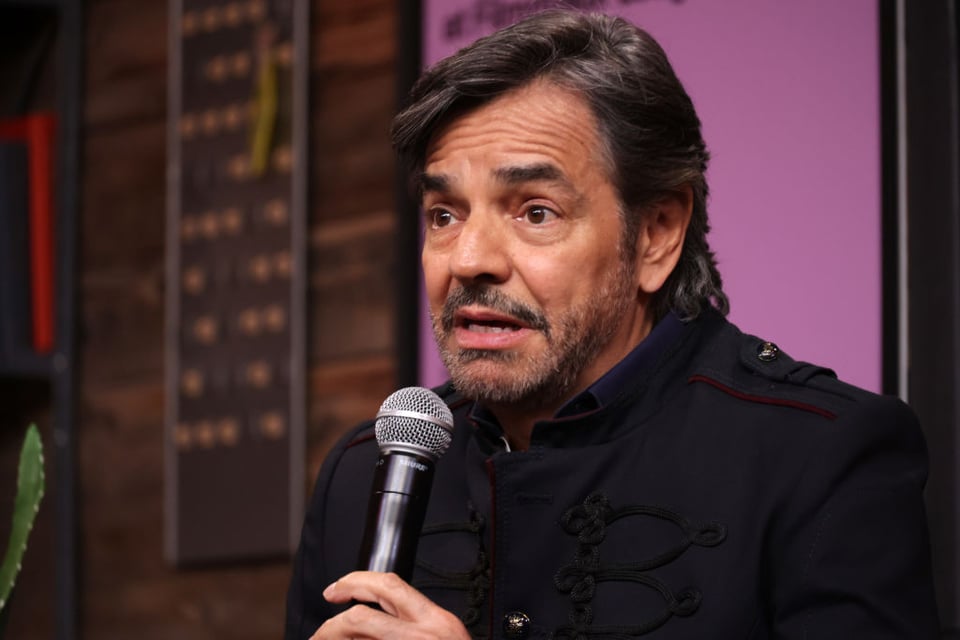 Eugenio Derbez aparece como repartidor