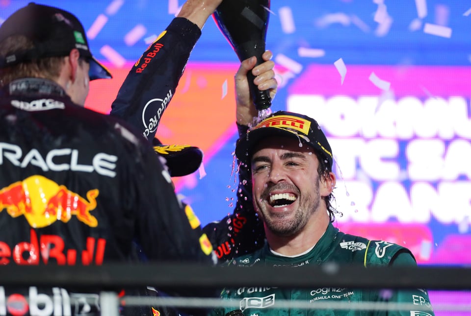 Checo Pérez Arabia Saudita: Le rebatan el triunfo a Fernando Alonso