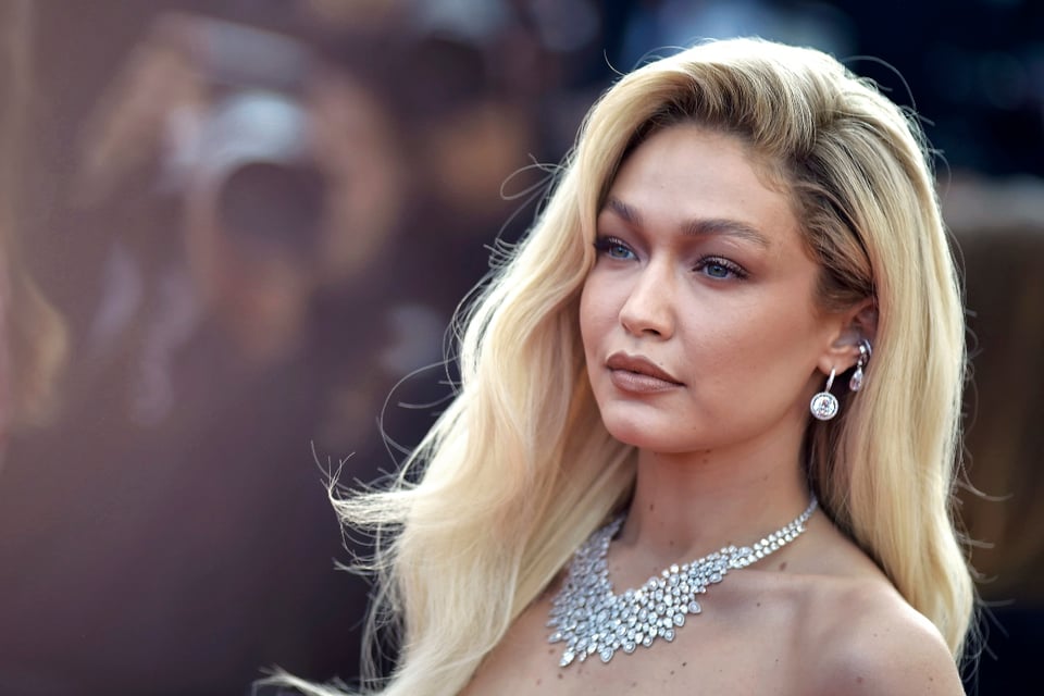 La supermodelo Gigi Hadid es arrestada por posesión de drogas