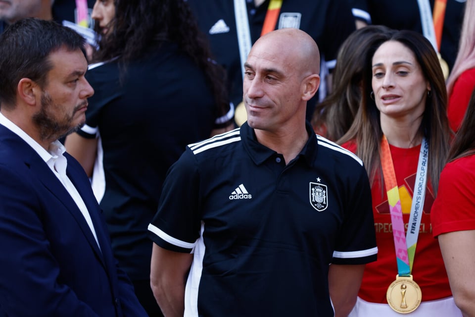 españoles, debate, mundonow, selección de fútbol, medida extrema