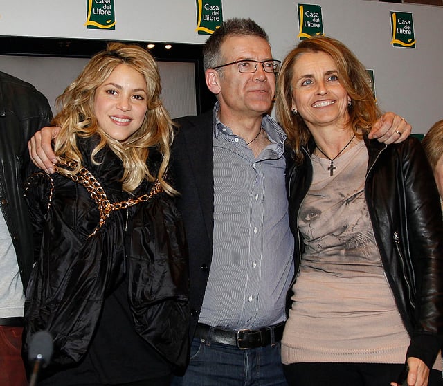 Captan a madre de Piqué ‘humillando’ a madre de Shakira