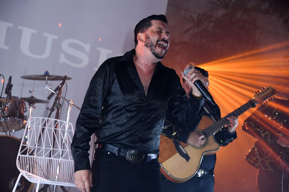 vocalista, Los Recoditos, consumo de alcohol, mundonow