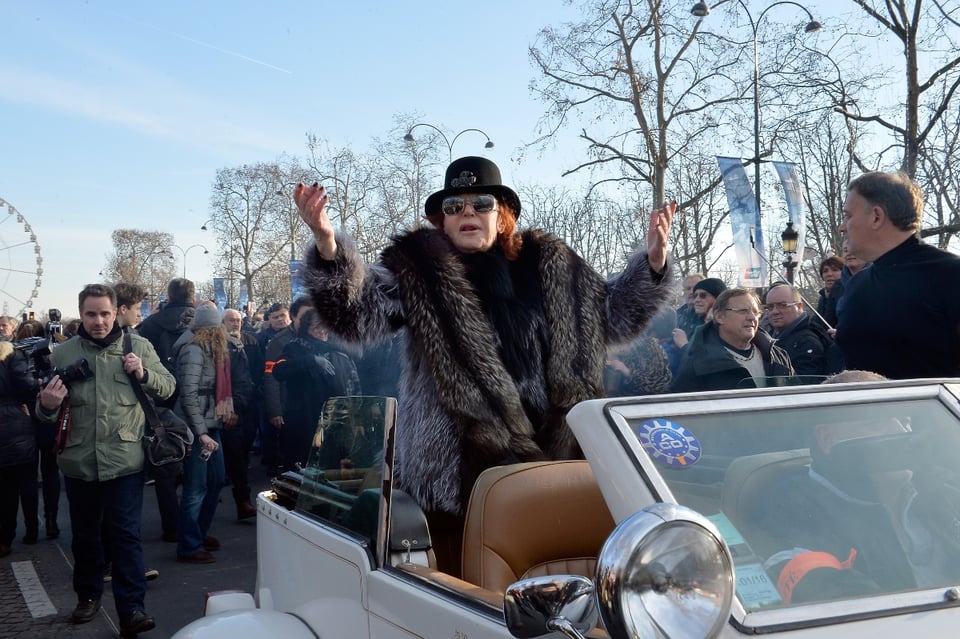 Muere la cantante, actriz e ‘inventora de la discoteca’, Regine featured image