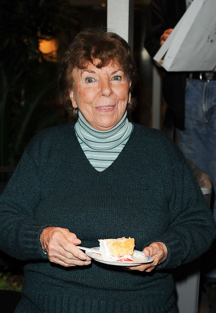 Muere Louise Harrison