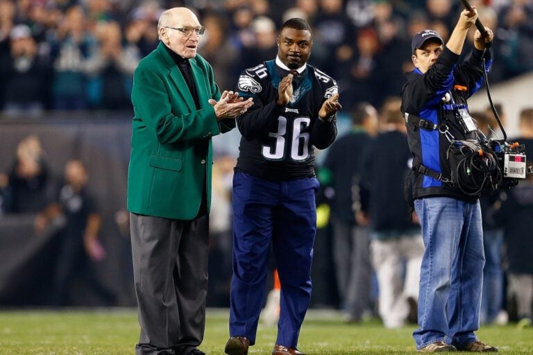 Confirman la muerte de Maxie Baughan, legendario jugador de la NFL