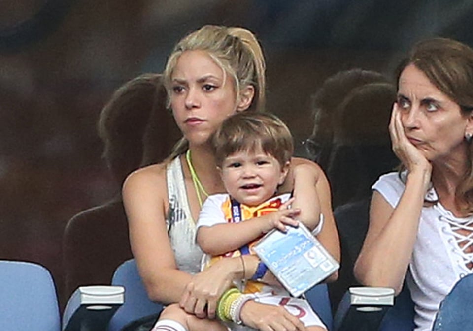 Gran enojo causa video de la exsuegra de Shakira maltratándola, pero la actitud de Piqué fue lo peor (VIDEO)