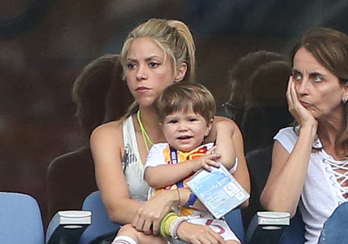 Gran enojo causa video de la exsuegra de Shakira maltratándola, pero la actitud de Piqué fue lo peor (VIDEO)