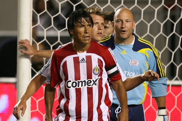 How old was Claudio Suárez when he retired from soccer?