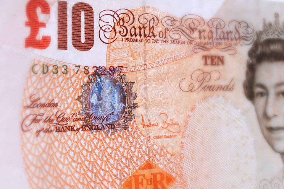 Ha perdido más del 5% de su valor frente al dólar