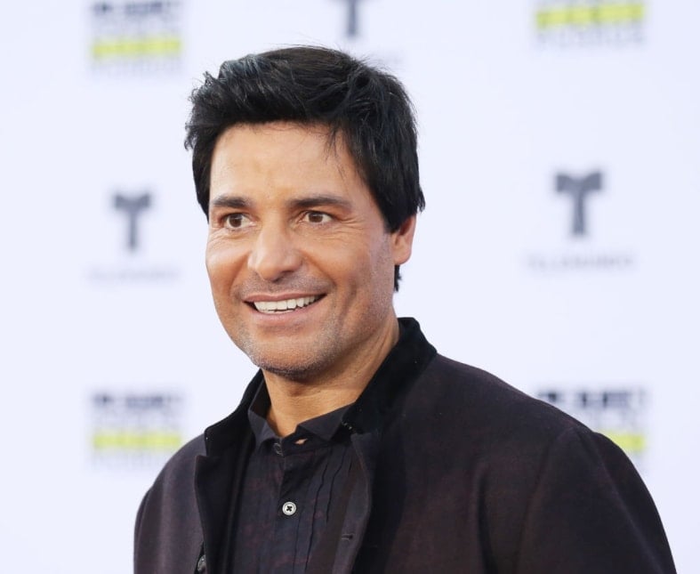 BOTOX?  Chayanne reappears with a suspiciously younger looking face (VIDEO)