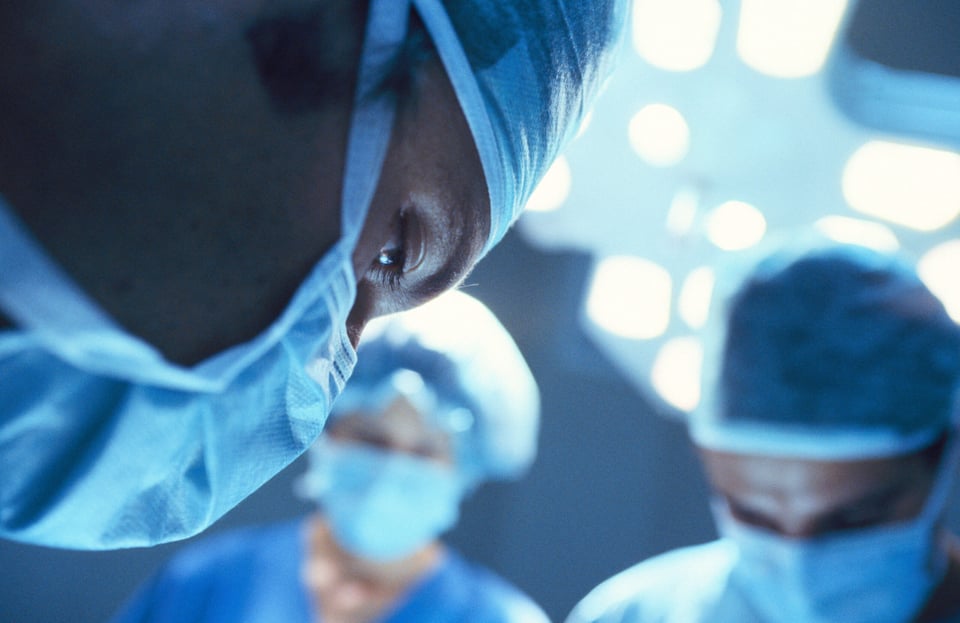 Se haría un cambio de implantes