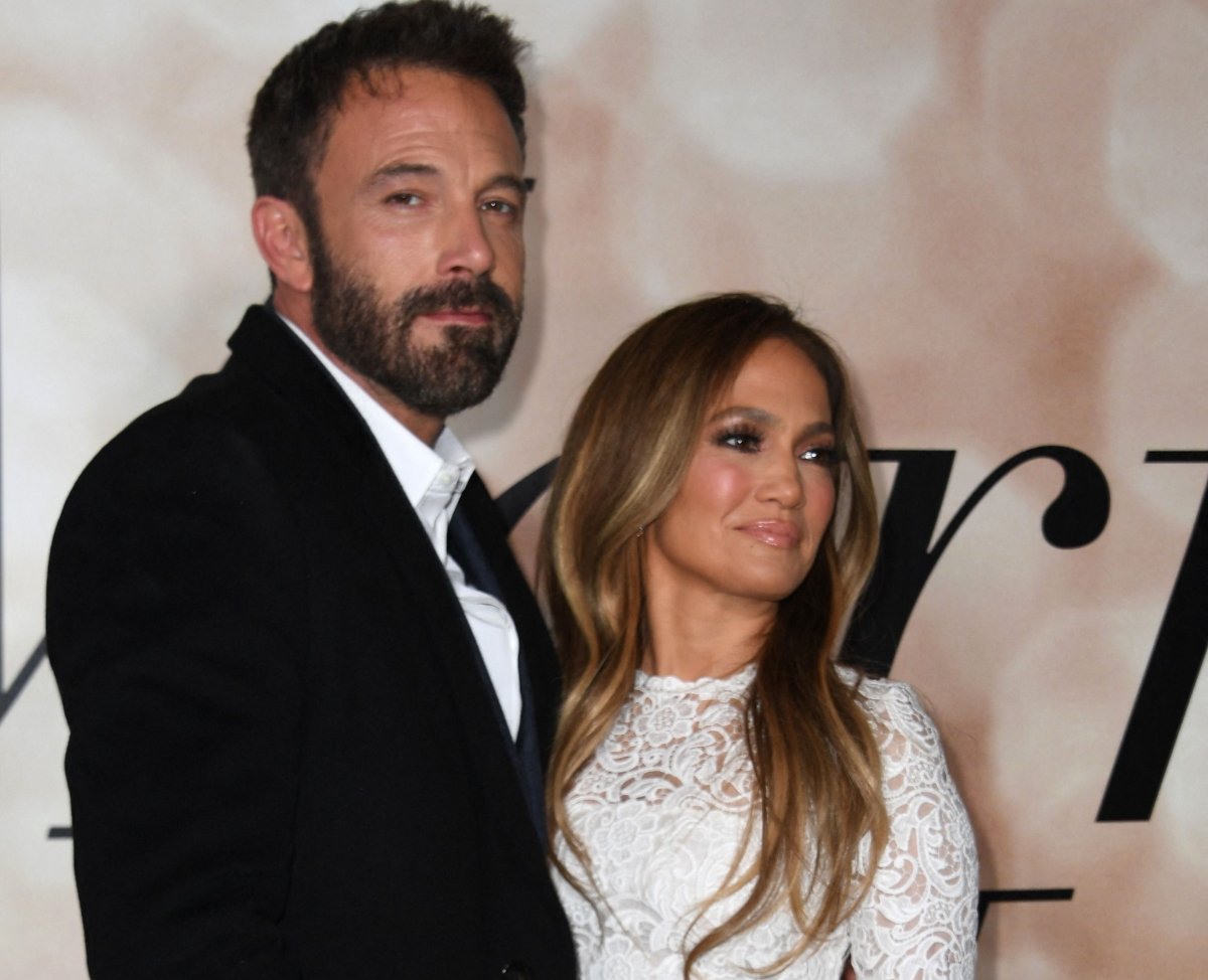 ¿DEMACRADO? Captan lo complicado que ha sido para Ben Affleck su luna de miel y culpan a JLo