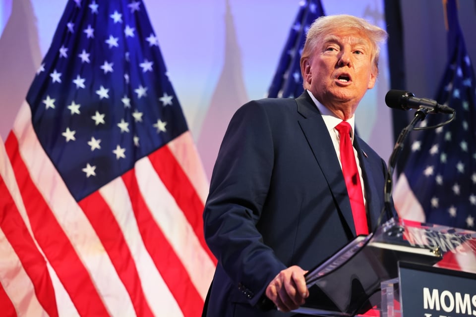 Donald Trump propone una liga de lucha al estilo UFC compuesta por migrantes featured image