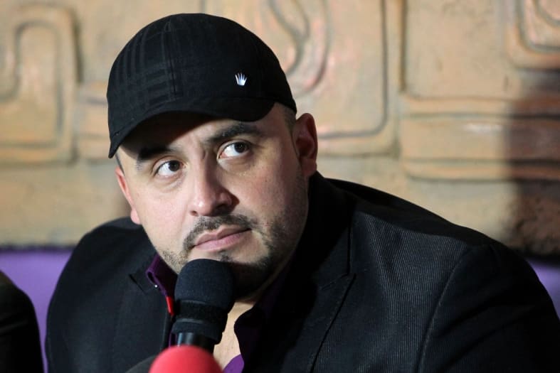 Juan Rivera apologizes to La Materialista for renewing his vows on her birthday