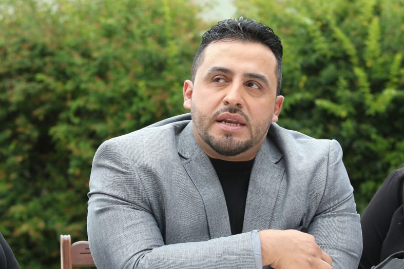 Juan Rivera shares a photo of his wife just before surgery and asks for prayers