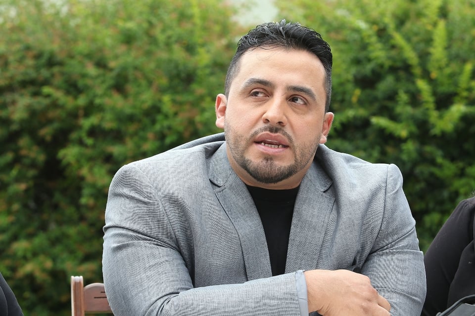 Juan Rivera manda mensaje para justificar a Yahritza y su Esencia featured image
