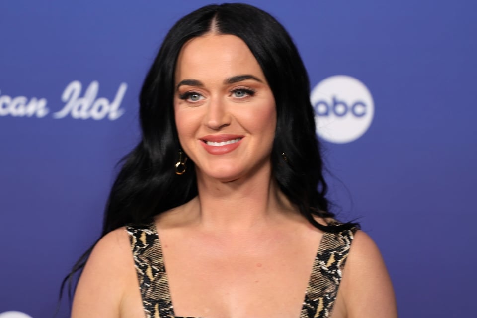 El Dr. Juan Rivera dice la verdad sobre lo que le ocurrió a Katy Perry en su párpado en pleno concierto