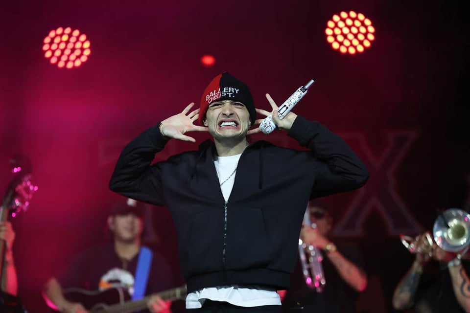 Singer, Accident, Concert, USA, Peso Pluma Hospitalized
