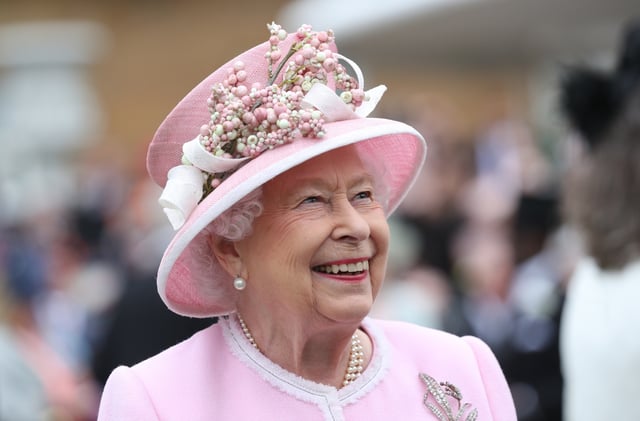 Las fotos más representativas del reinado de Isabel II