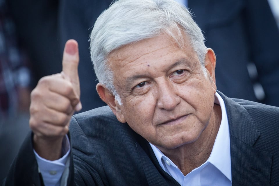 Silvio Rodríguez dedica en concierto «El Necio» a AMLO featured image
