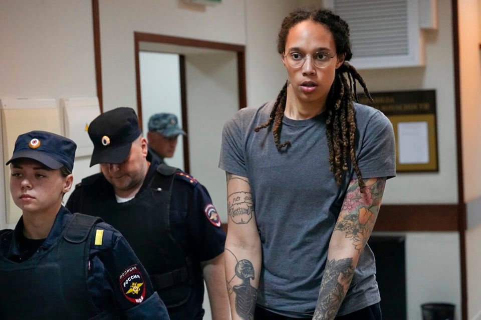 Biden celebra liberación de la famosa deportista Brittney Griner en intercambio de presos
