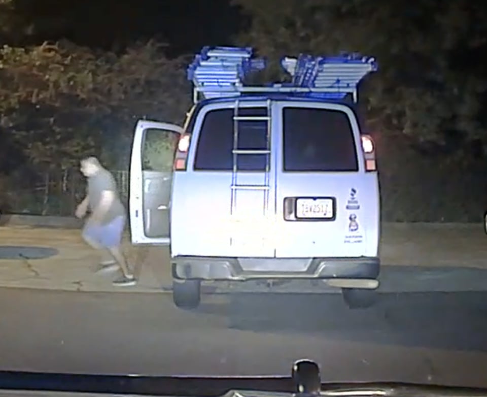 Crónica: Latinos hacían carreras en la calle con sus camionetas de trabajo
