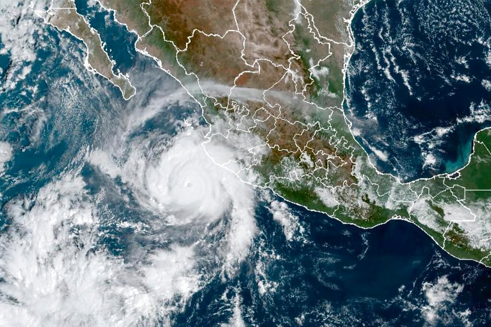 Huracán Roslyn México