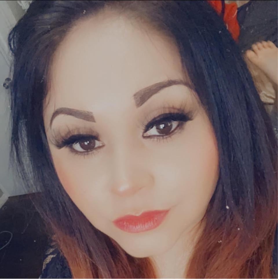 Cynthia Anabel Cárdenas apareció muerta sentada en su auto