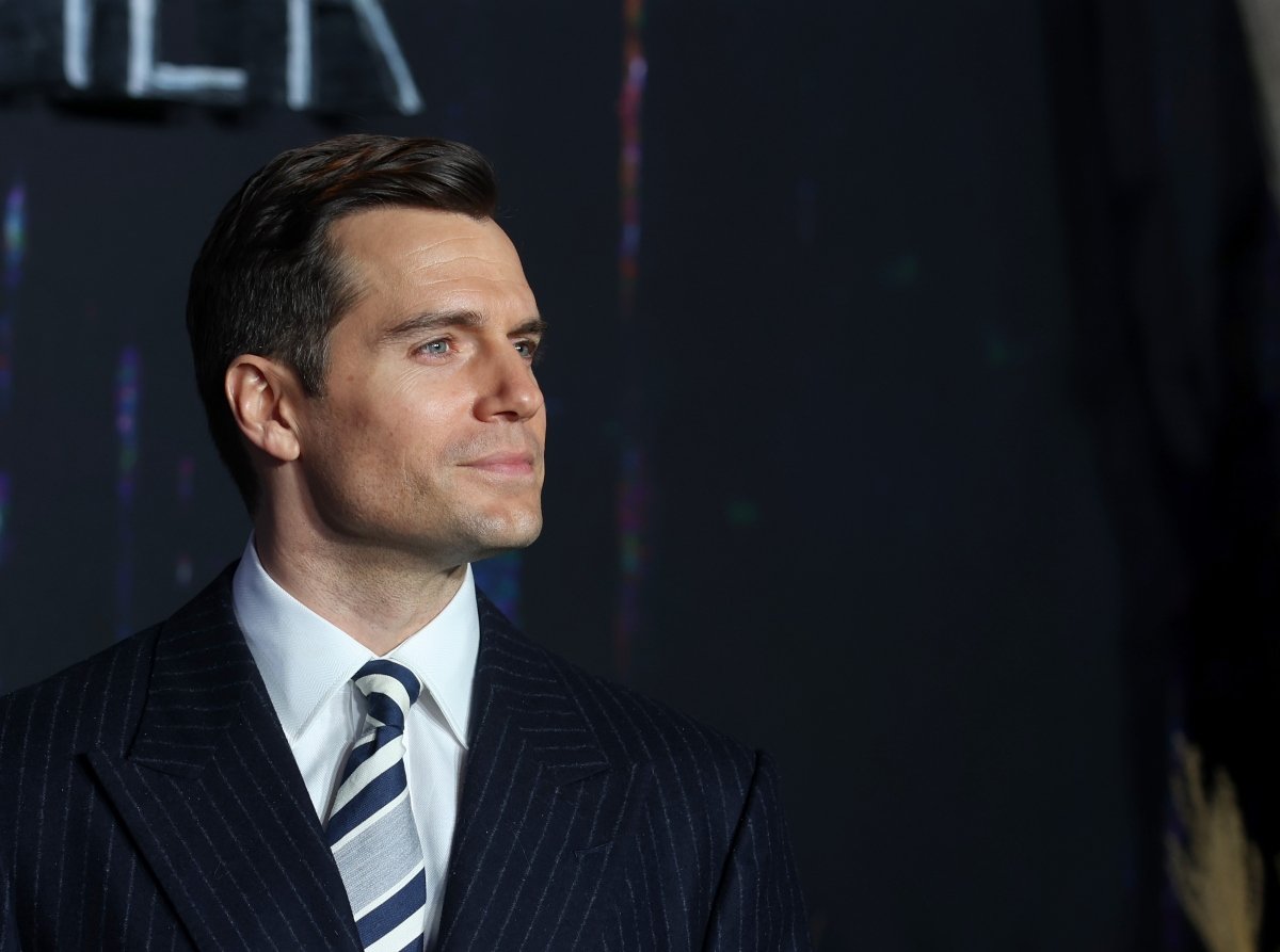 ¡Le gana a Henry Cavill! Eligen a Kim Namjoon, de BTS, como el hombre más guapo del mundo