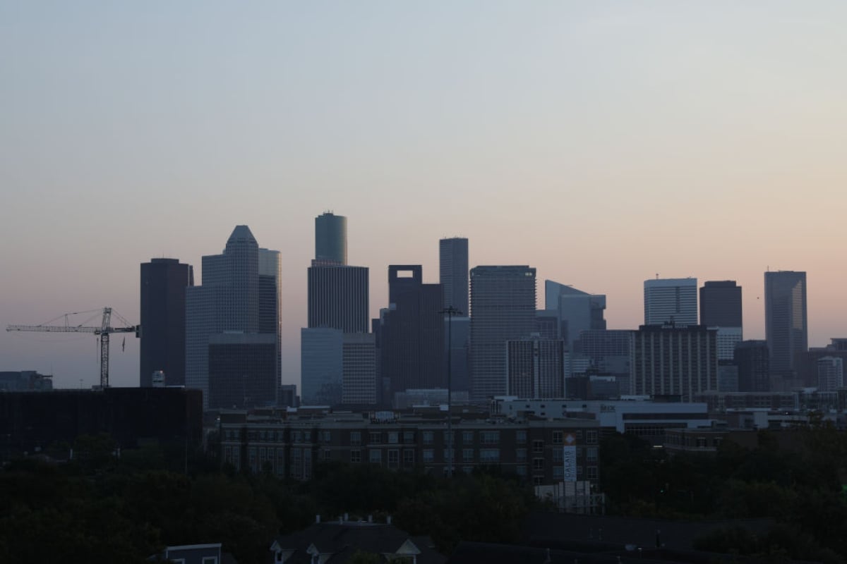 Emiten orden de hervir el agua en Houston tras incidente en planta purificadora
