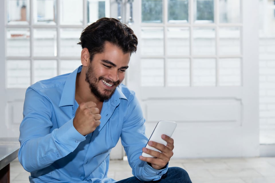 How to flirt online