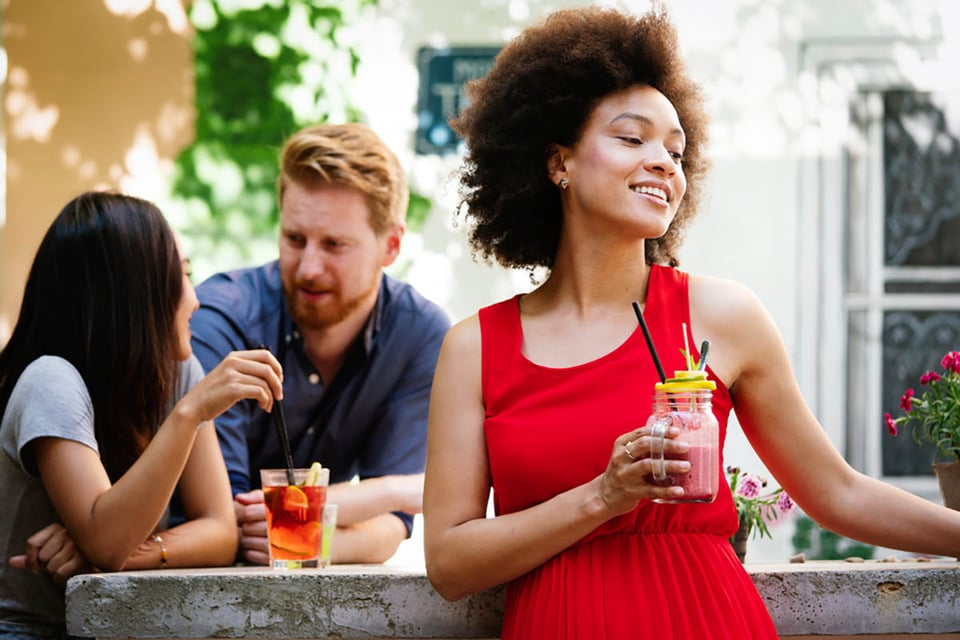 Fiesta de ingredientes: Mejora tus smoothies con estos elementos sorprendentes