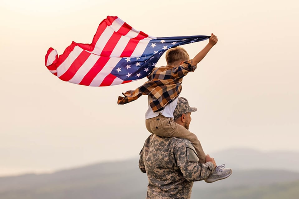 apoyar a los veteranos, día de los veteranos, militares, bandera estadounidense, familia