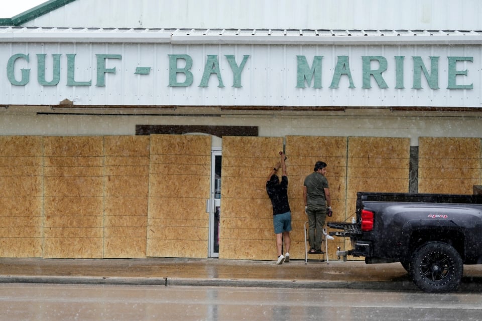 Clima, Inundaciones, Apagones, EEUU, Beryl toca tierra en Texas