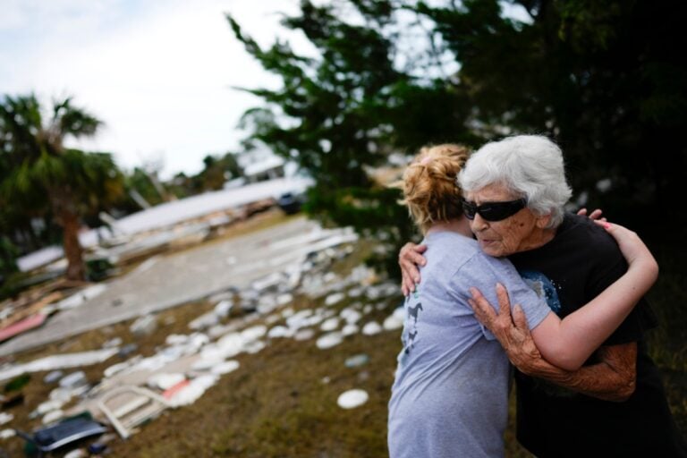 Idalia deja a residentes de zona rural de Florida sin electricidad ni donde vivir