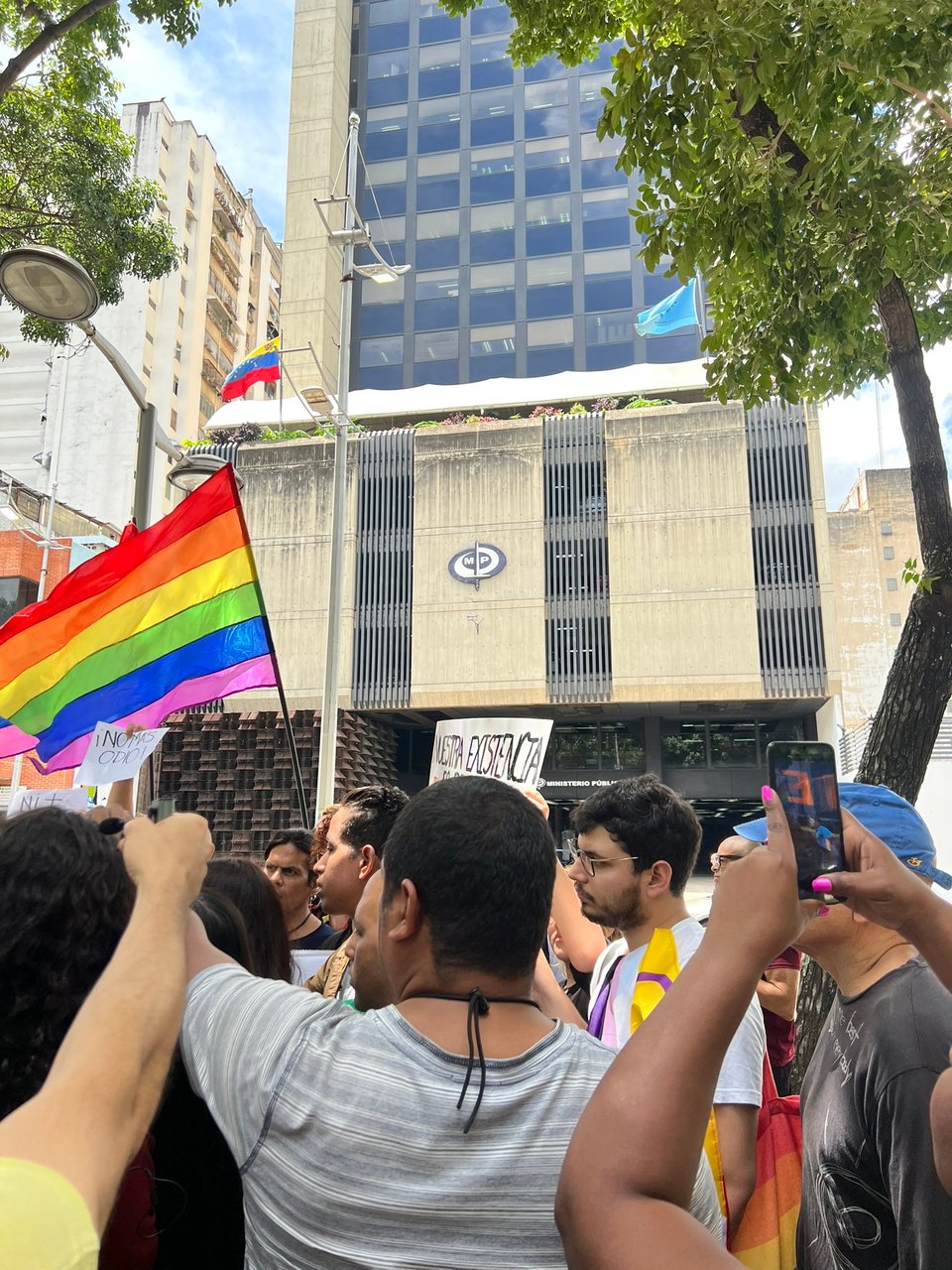 Venezuela: Una orgía reafirma la clara homofobia que se vive en el país