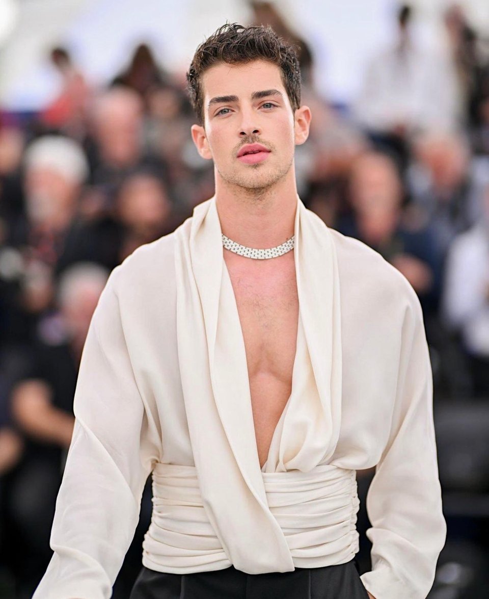 Manu Ríos played the character of a young homosexual in "Elite"