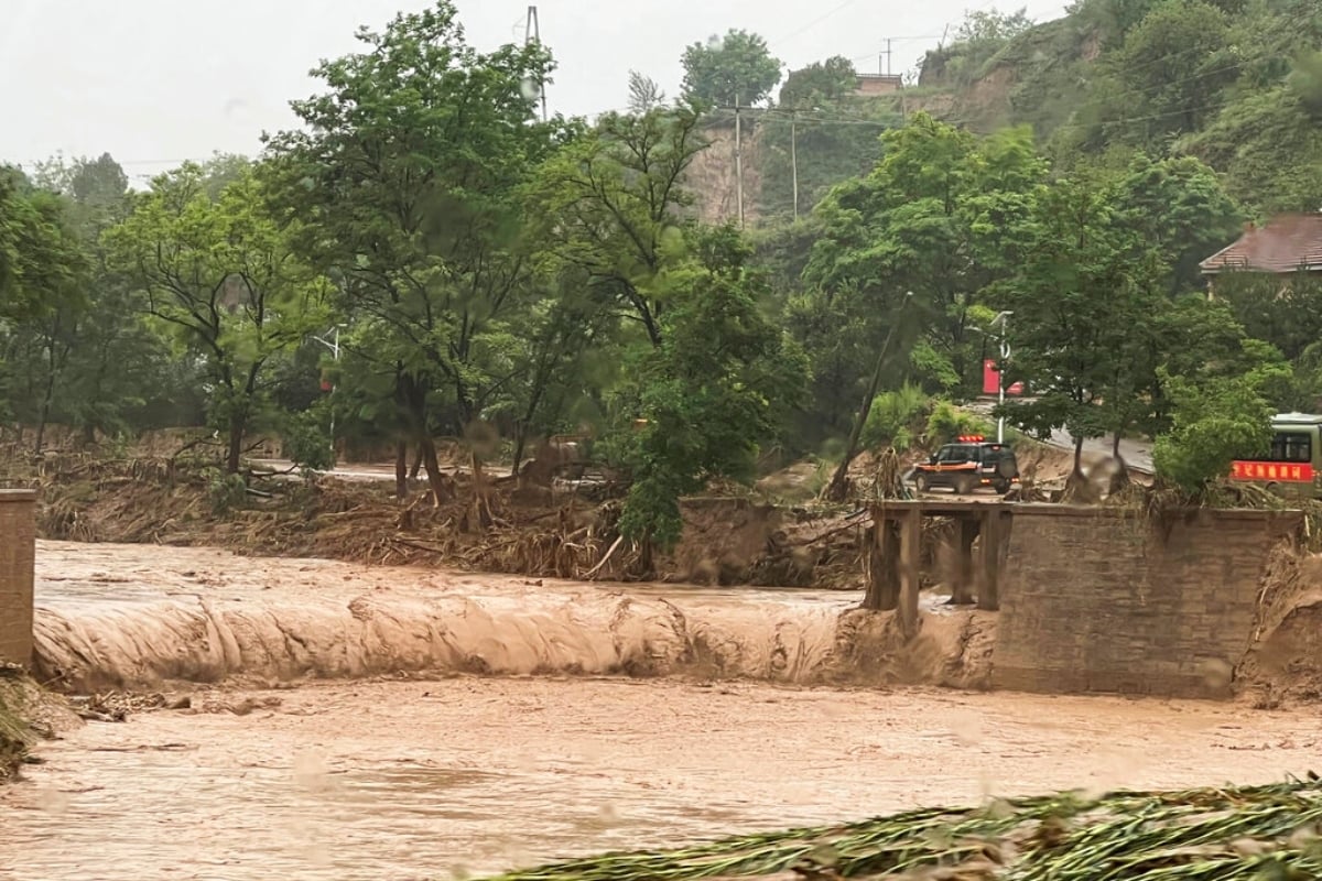 Inundaciones dejan 12 muertos en China