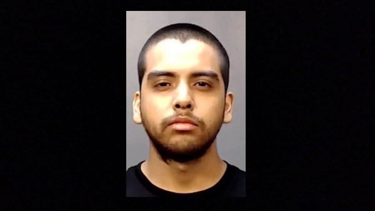 José Luis Ibarra fue detenido en Brownsville, Texas, acusado del asesinato a tiros del joven Ángel Viviano Montoya en una barbería.
