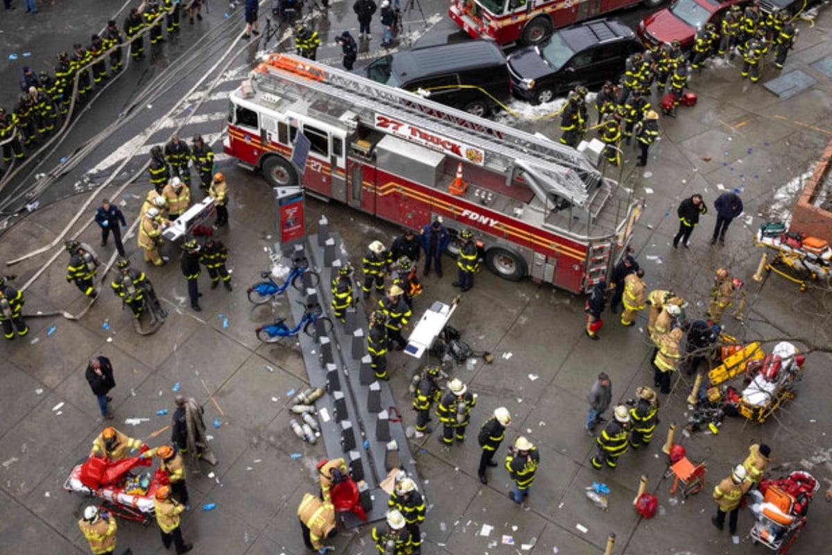 Reportan enorme explosión e "incendio masivo" en Nueva York (FOTOS)