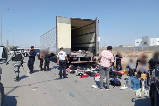 82 Immigrants discovered abandoned in a truck in Chiapas