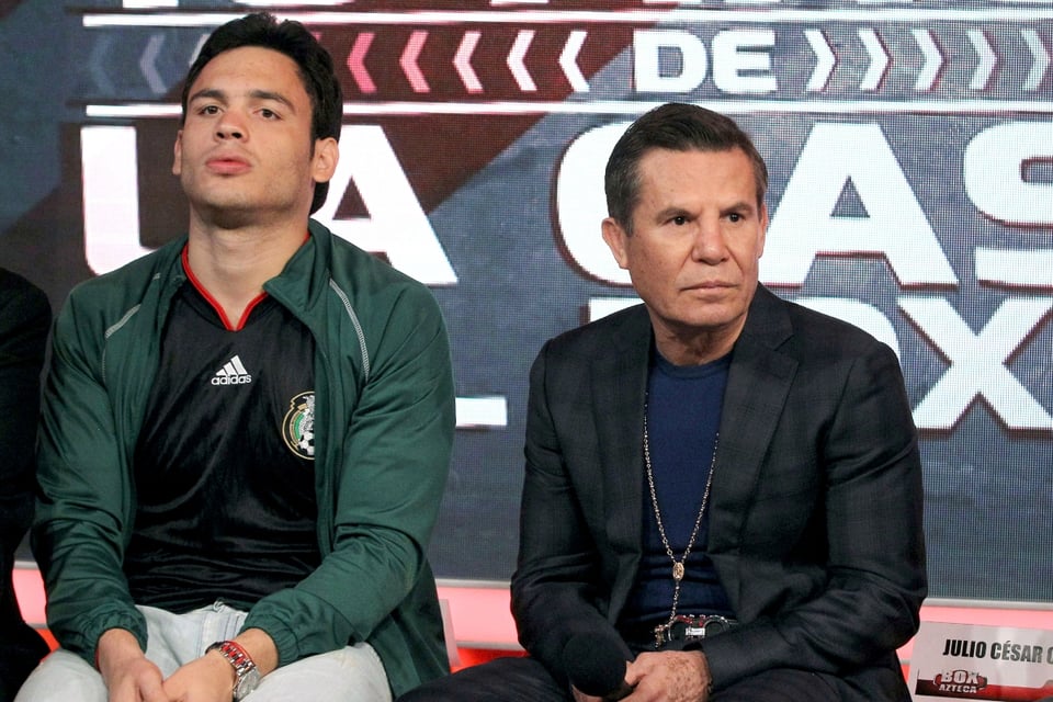 Julio César Chávez quiere el adiós definitivo de su hijo en el ring featured image
