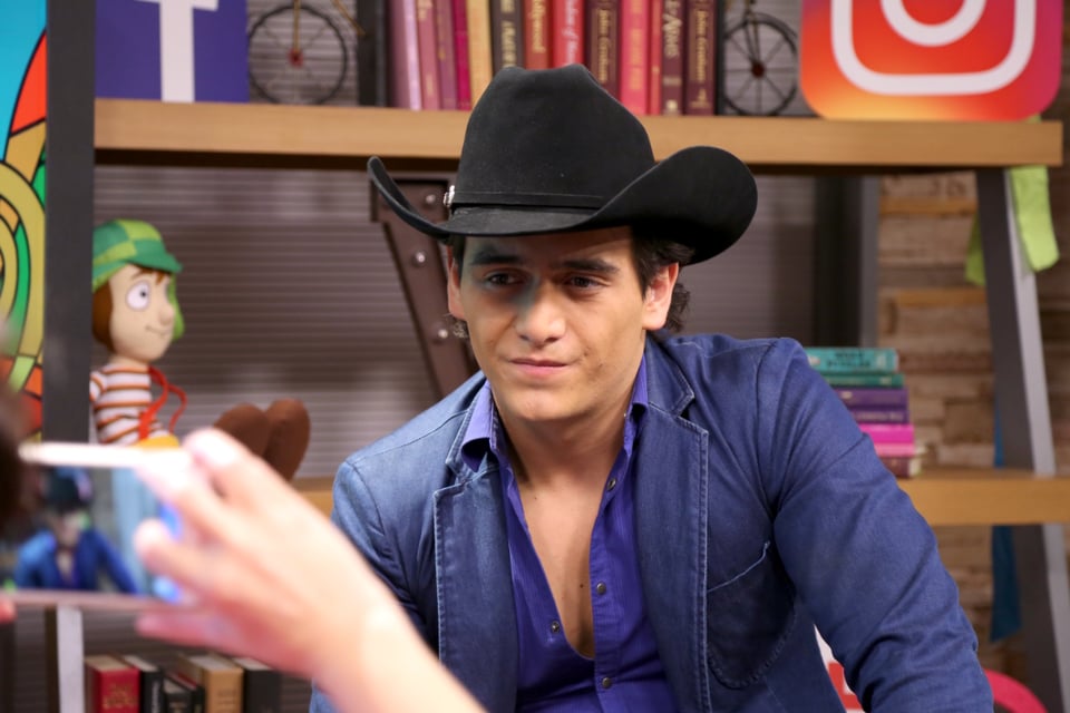 Muere hijo cantante mexicano