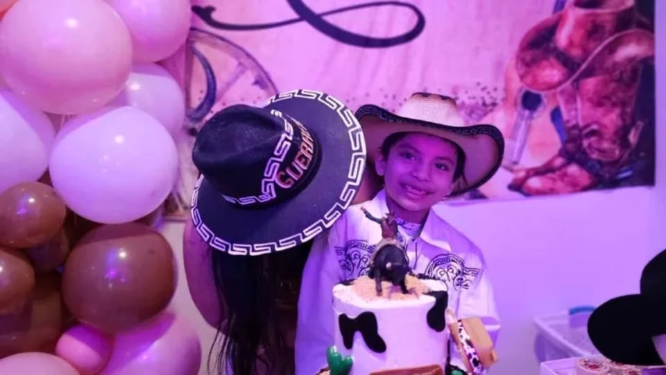 Niño hispano recibe disparo y está en estado crítico en el hospital