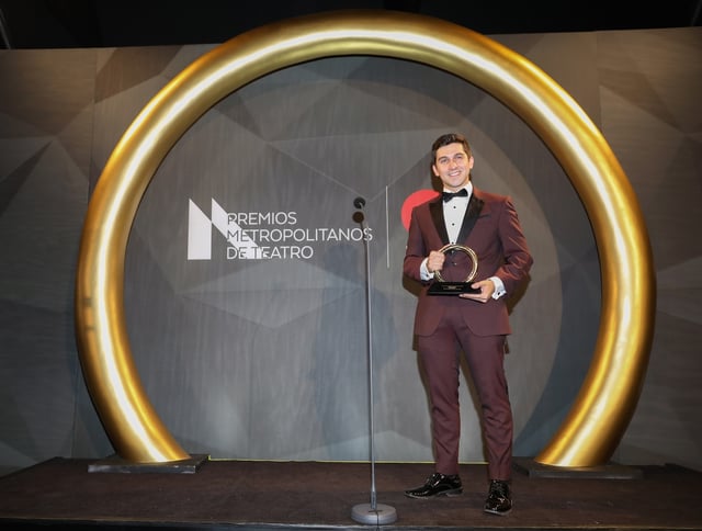 Mexican actor Jerry Velázquez reveals that he is gay in an emotional video (VIDEO)