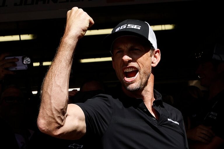 ¡Tragedia familiar! Reportan matanza en la familia del corredor de NASCAR, Jimmie Johnson