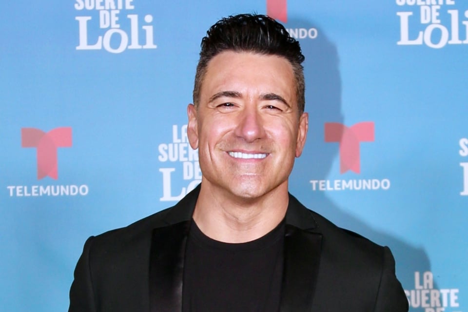 redes sociales, presentador, televisión hispana, seguidores, novedades