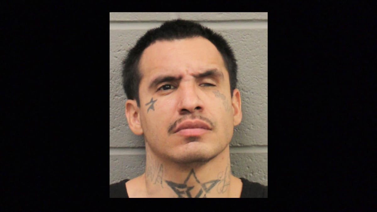 José Everardo Castorena III fue detenido en Texas luego de meses de estar fugitivo tras el asesinato a balazos de otro hispano.