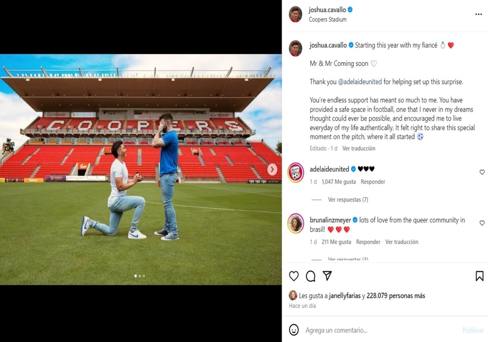 marriage proposal, engagement ring, stadium, Coopers Stadium, MundoNOW